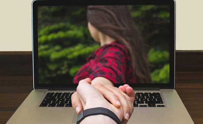 Những ý tưởng hẹn hò có thể thử khi bạn yêu xa