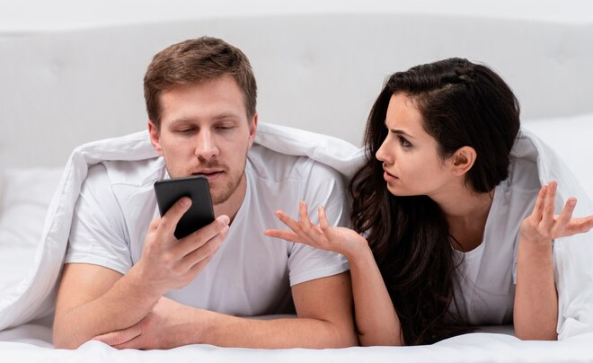 Lý do tại sao bạn không nên liên lạc với người yêu cũ