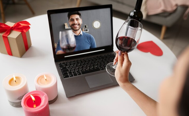 Những app và web hẹn hò với người nước ngoài miễn phí