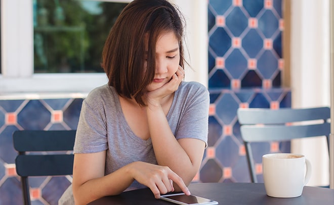 Những dấu hiệu người cũ vẫn còn tình cảm