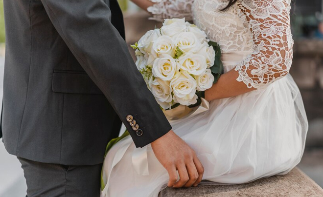 Phận gái 12 bến nước là gì