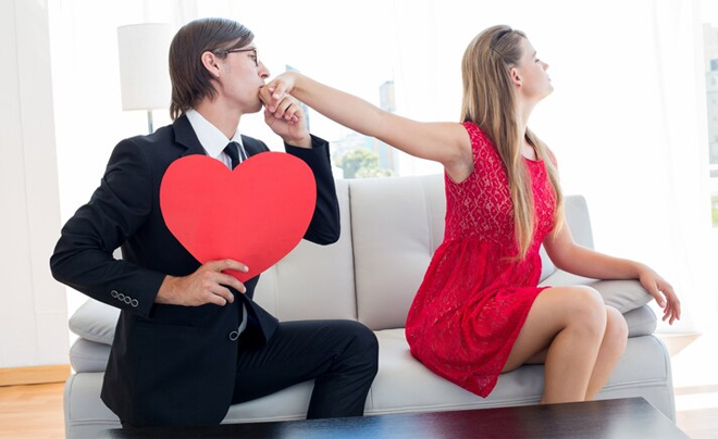 Luôn né tránh nói về tương lai giữa hai người