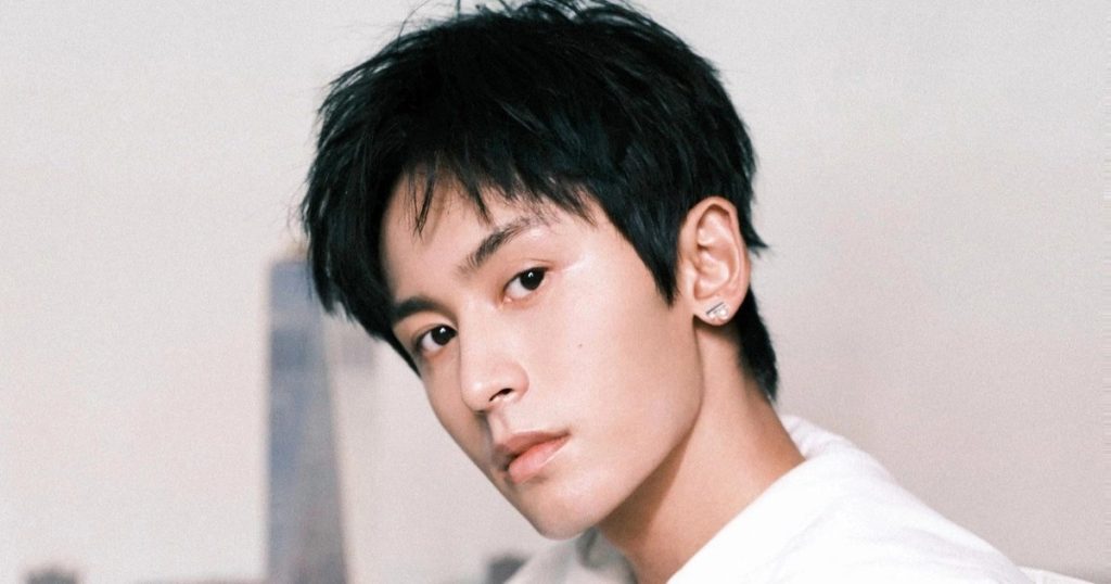 Top 10 người đàn ông đẹp trai nhất 2026 tính đến hiện tại