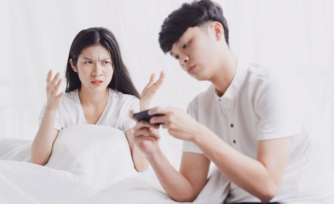 Biểu hiện của kẻ lừa tình