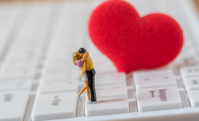 Biểu hiện của người yêu vì lợi dụng