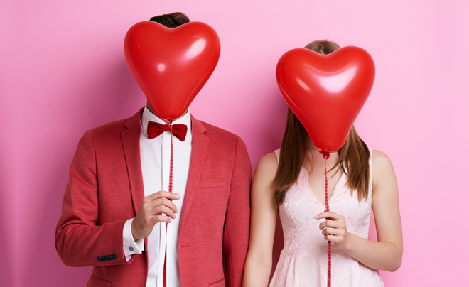 Hẹn hò giấu mặt