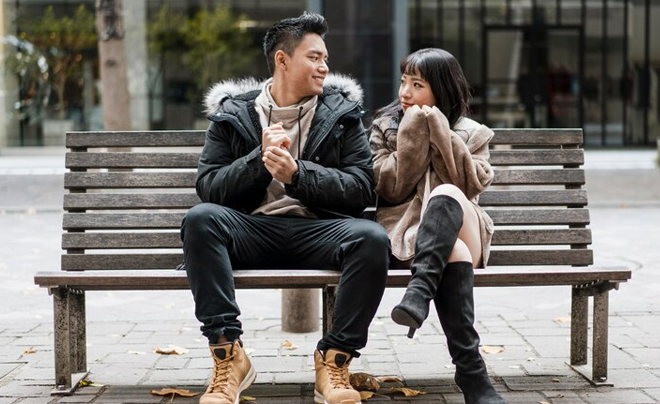 Khi cả hai bắt đầu quan tâm nhau hơn cả tình bạn