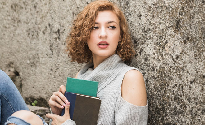 Gái hư phong cách mạnh mẽ và độc lập