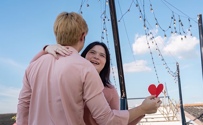 Yêu xa là bao xa? Khoảng cách không chỉ tính bằng kilomet