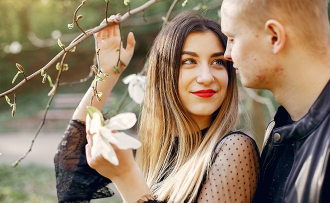 Cách nhõng nhẽo người yêu để được bạn trai chiều chuộng