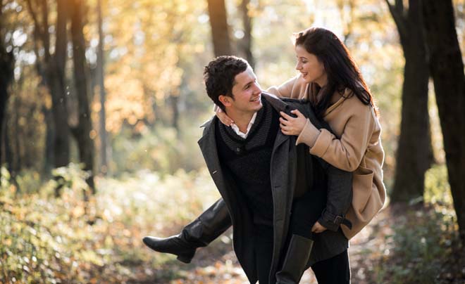 Vì sao có người yêu rồi, bạn vẫn rung động với người khác