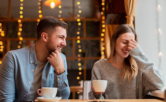 Nói gì trong buổi hẹn hò đầu tiên?