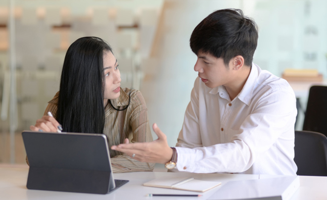 Người yêu bị người khác tán tỉnh thì phải làm sao