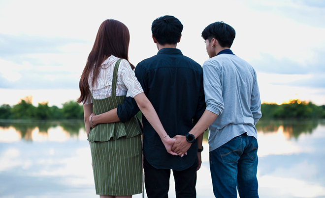 Người thứ ba: Tội đồ hay nạn nhân?