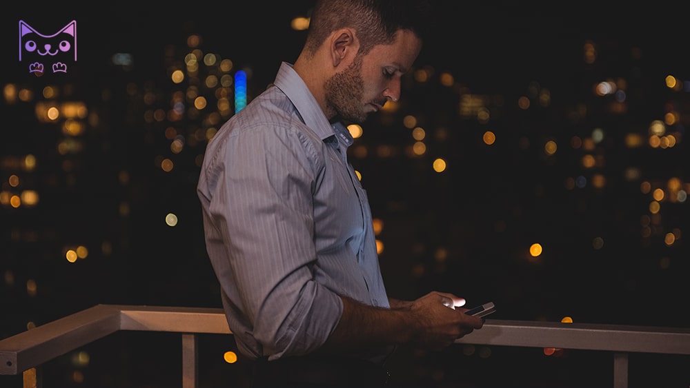 Cách tán gái đêm khuya: 50+ mẫu tin nhắn hay