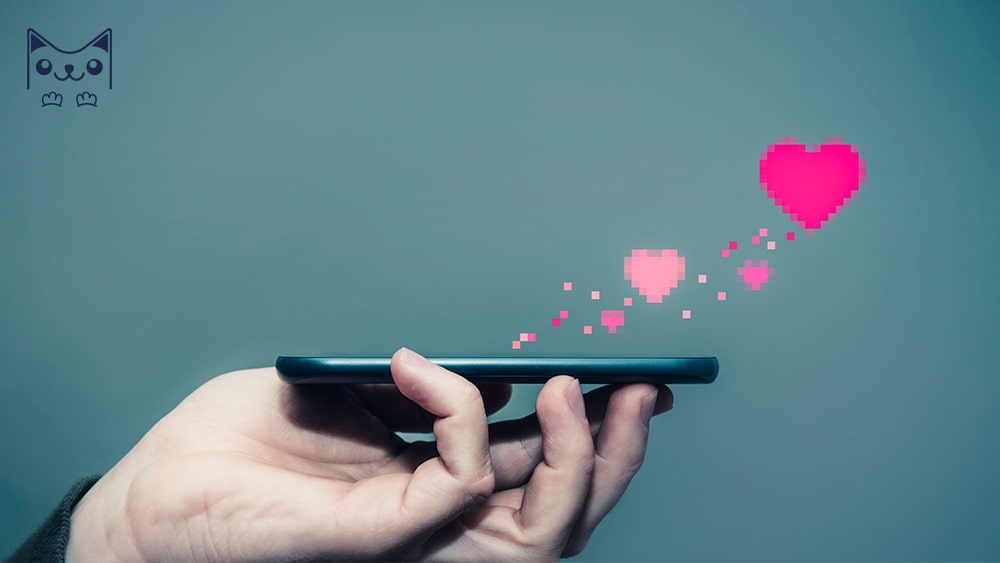 Có nên nên yêu online, yêu qua mạng không? Rủi ro là gì?