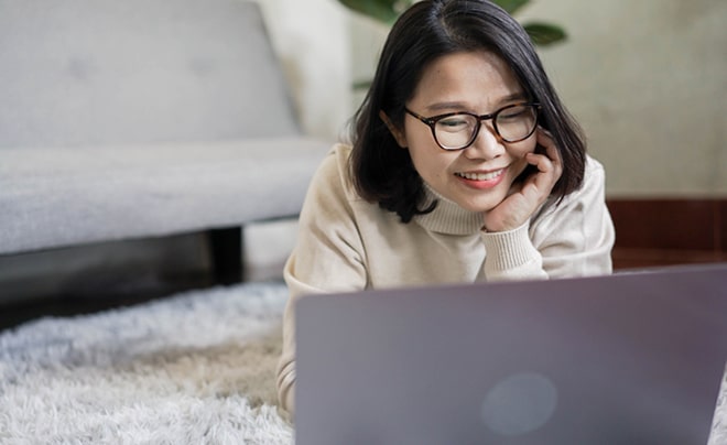 Có nên nên yêu online, yêu qua mạng không? Rủi ro là gì?