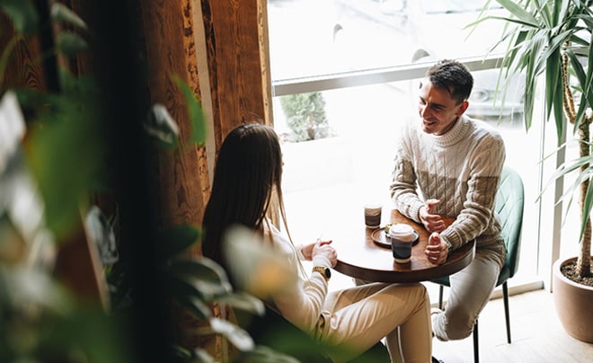 Các cách để bớt lo lắng về buổi hẹn hò đầu tiên