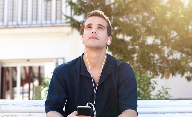 Cách tăng cường sức khỏe tinh thần cho người độc thân lâu năm