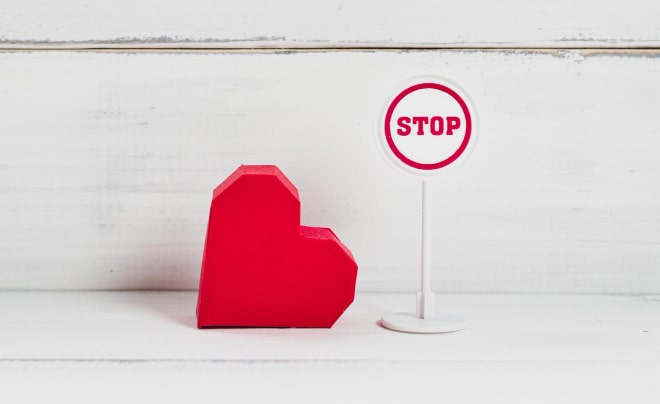 Tại sao kết thúc một mối quan hệ lại khó đến vậy