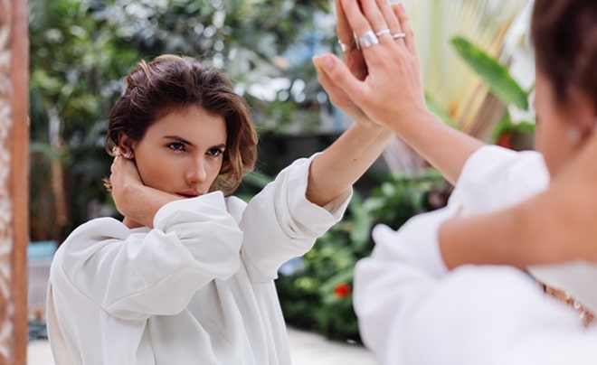 Tự luyến là gì? Những đặc điểm của người tự luyến