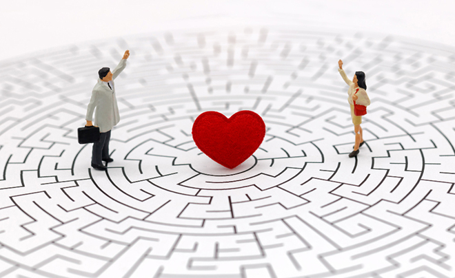 Cách tán tỉnh một người thận trọng trong chuyện tình cảm