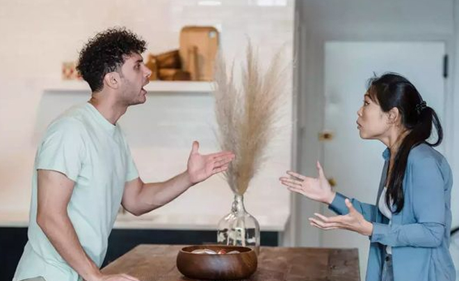 Những câu nói gây tổn thương tình cảm