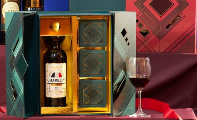 Nên tặng quà gì để ghi điểm khi ra mắt gia đình người yêu