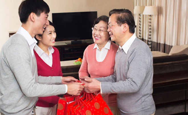 Nói gì khi lần đầu ra mắt nhà bạn gái